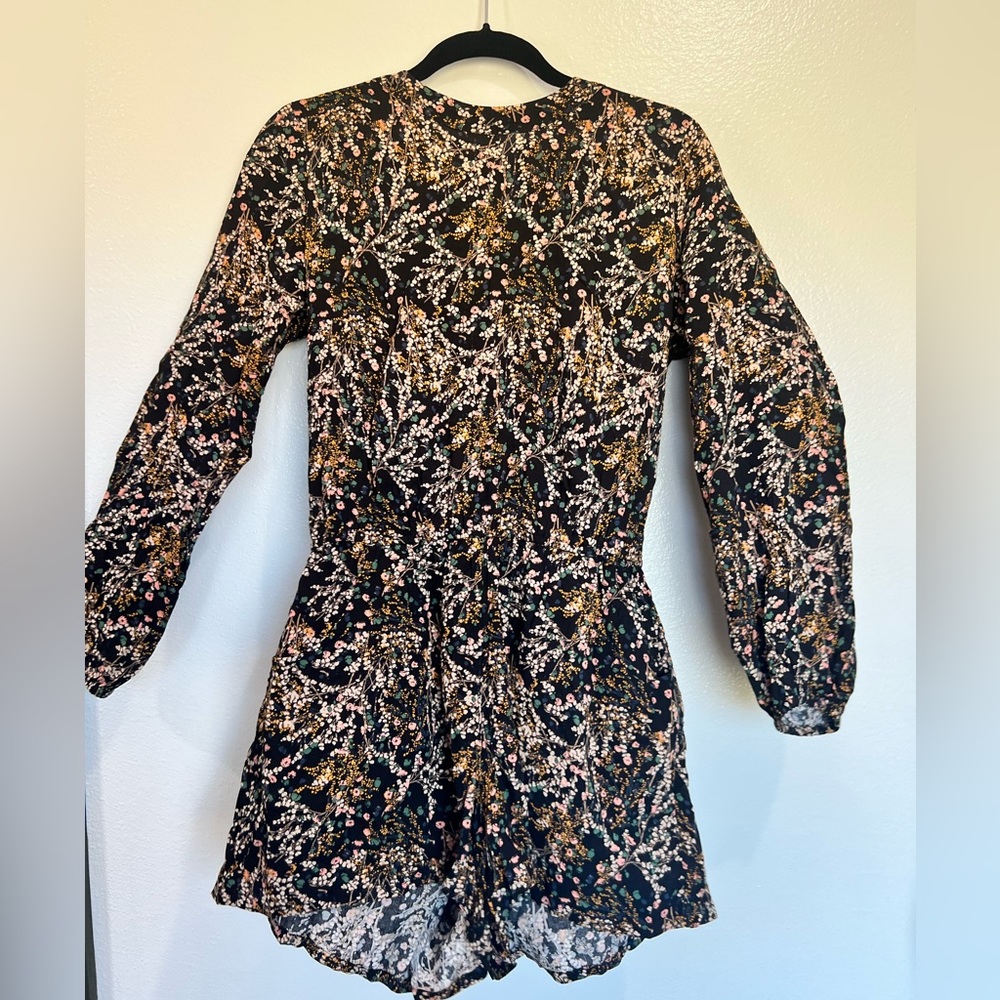 NWT O’Neill Floral Romper size L
